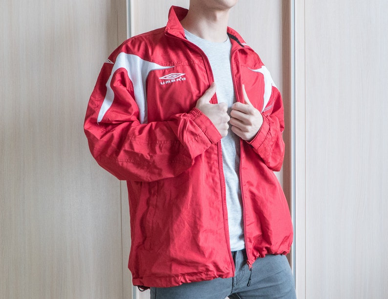 Umbro RedWhite Windbreaker jacket full zip up chest logo adjustable strings classic sportswear ProperGetUP