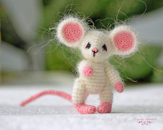 small stuffed mouse