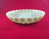 Anchor Hocking Fire-King jade-ite bubble bowl.