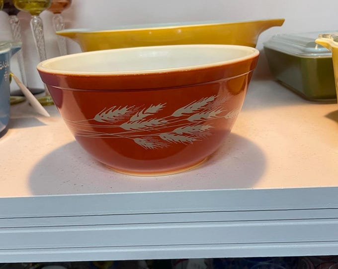 Pyrex Harvest Wheat 1.5 Liter Mixing Bowl (#402)