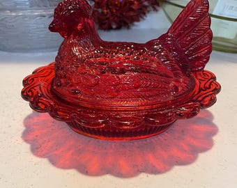Mosser Glass Vintage Red Hen on Nest 6 Inch Cadmium UV Glow Covered Dish
