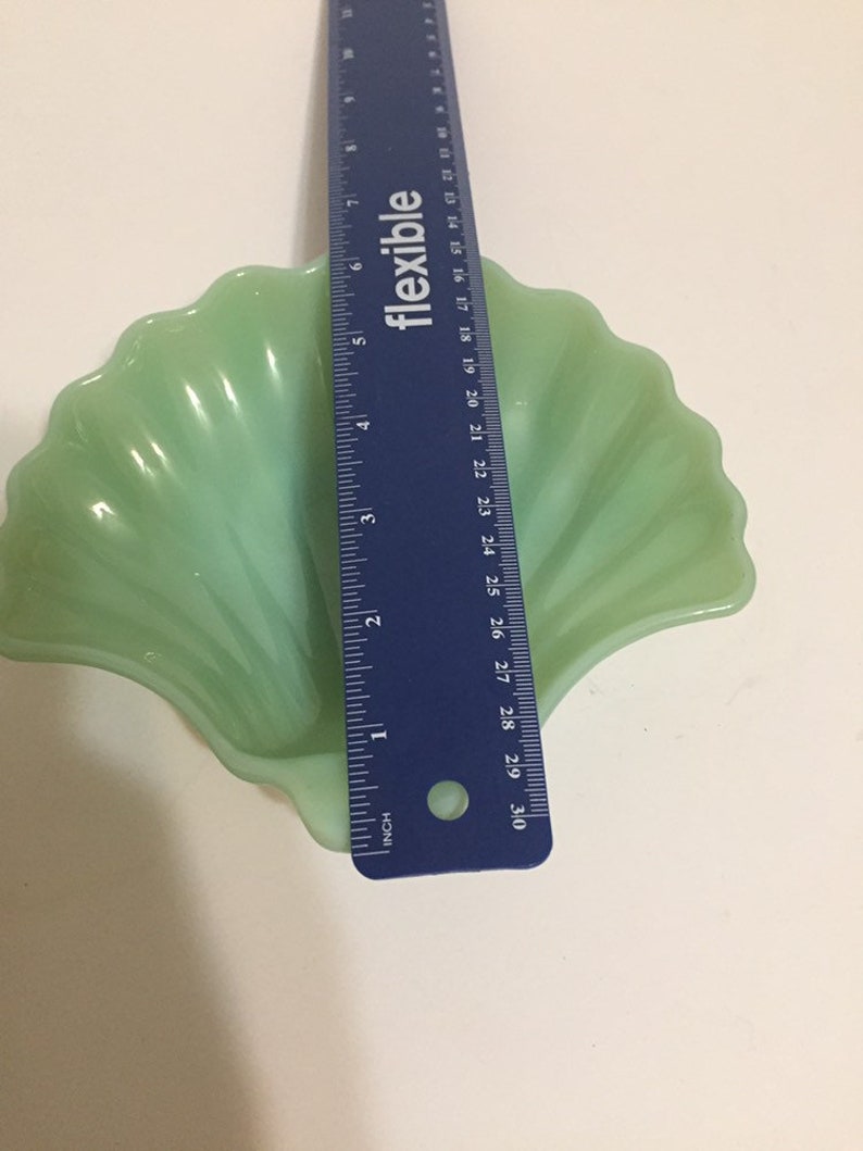 Anchor Hocking Fire-King Jade-ite sea shell candy dish.