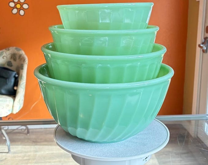 Vintage Fire-King Jadeite Swirl Mixing Bowls Set of 4 Anchor Hocking