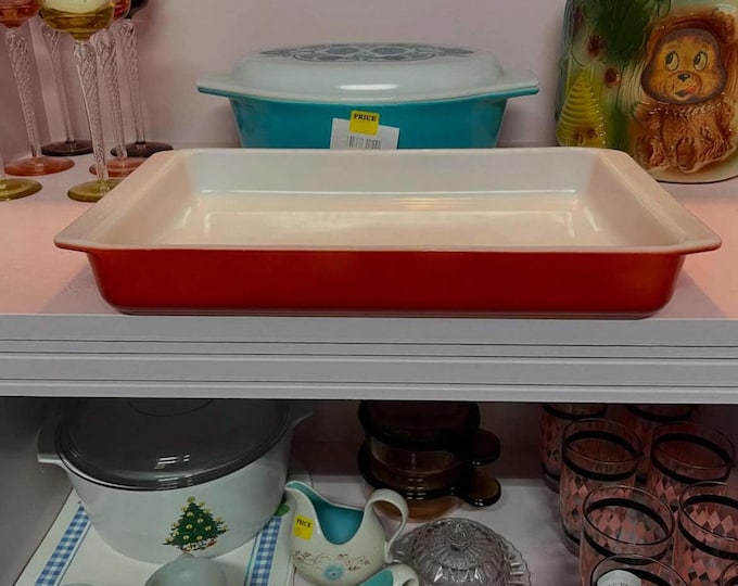 Pyrex Rust Red Rectangular 3 quart lasagna pan