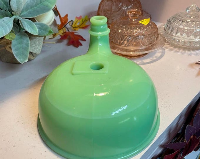 Jadeite Vintage Juicer