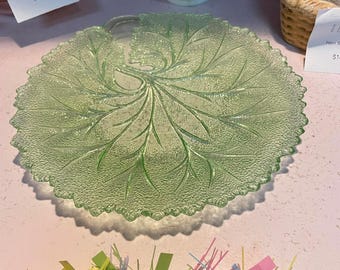 Indiana Glass Pebble Leaf Uranium Appetizer Plate – Green UV Glow