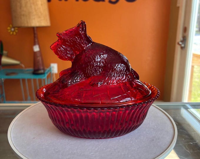 Degenhart Museum Commissioned Scottie Dog Covered Dish Red Ruby UV Glow Glass
