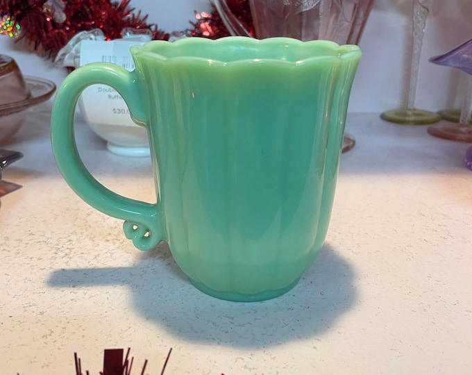 Pioneer Woman Jadeite Mug Green Glass Scalloped Vintage‑Style Coffee Cup