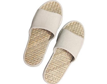 Natural Tatami Slippers, Medium, Fits Women 8-10 / Men 7-9