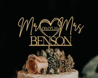 Wedding Cake Topper with Heart, Mr and Mrs Cake Toppers, Rustic Wedding Decor, Custom Wedding Date, Anniversary Gift