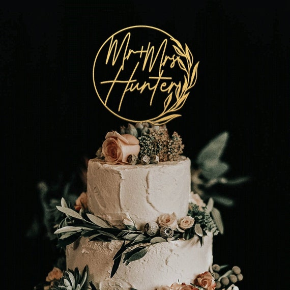 Gold wedding cake topper, Wedding cake topper, Custom cake topper, Mr and Mrs cake topper, Cake toppers,Personalized wreath cake topper