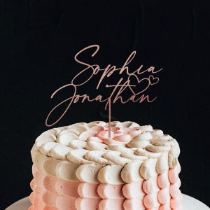 Topper per torta nuziale con nomi personalizzati con cuori, Topper per torta con nomi personalizzati cuore dorato, Topper per torta personalizzato per matrimonio immagine 7