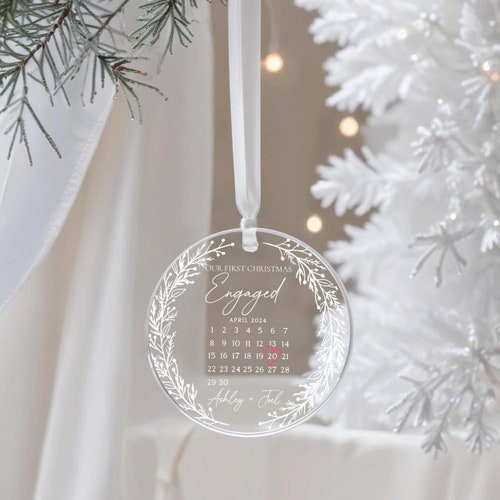 Verloofd ornament eerste kerst, verloofd cadeau, verloofd kerstornament, gepersonaliseerd kerstornament, ornament verlovingskalender
