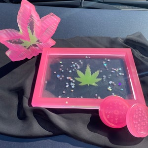 Pink/Green Rolling Tray…glow in the dark