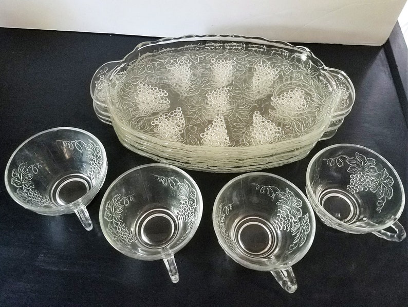Vintage Anchor Hocking Serva Snack Set of 4 Clear Glass Plates and Cups