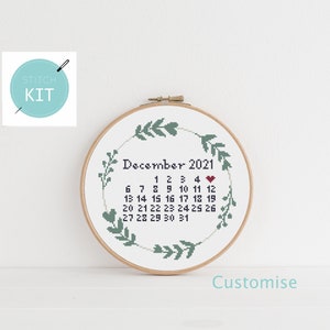 kit calendario punto croce anniversario di matrimonio personalizzato, ghirlanda di foglie, punto croce semplice moderno,