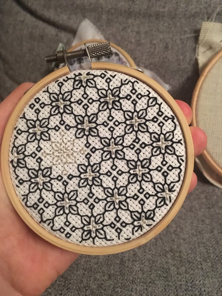 Metallic Star modern geometric blackwork pattern - instant download pdf - cross stitch - beginners embroidery - gift