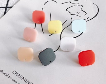 10 pièces clous d'oreilles carrés en résine, clous d'oreilles carrés en résine acrylique avec trou, boucles d'oreilles en résine acrylique pour clous d'oreilles