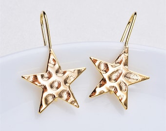 Groß 10 Stück 24K Gold Farbe Messing Stern Ohrringe Haken, gehämmert Stern Ohrringe Beiträge mit Schleife, Ohrring Komponente Schmuck finden Großhandel