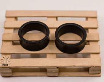 Black Ebonite Ear Tunnels: Double Flared Gauges