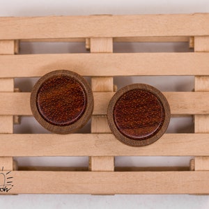 Padauk Wood Ear Gauges: Red-Brown Organic Plugs