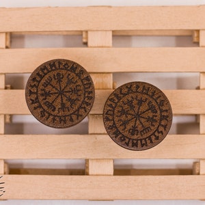 Engraved Vegvisir Plugs: Organic Brazil Nut Viking Compass Gauges