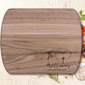 Personalisierte Geschenke Charcuterie Brett Hochzeitsgeschenk Walnuss oder Ahorn Schneidebrett Verlobung Geschenk Jubiläum Geschenke Käsebrett USA Made