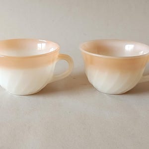 交換用 - 希少品 2個入り ファイヤーキング ピーチラスター スワール ティーカップ - 直径10cm/4インチ - ヴィンテージ コレクターズアイテム - キッチン用品 - アメリカ製 - 1960年代