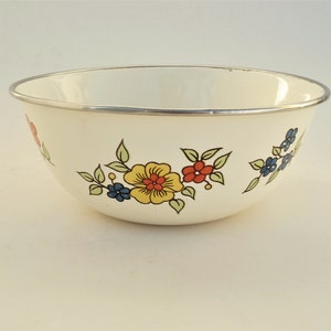Vintage Small Enamel Bowl 5.1&quot;/ 13 cm-Kitchen Decor-White Enamelware Bowl with Floral Pattern- Shabby Chic Enamel Bowl-China-ca.1960s