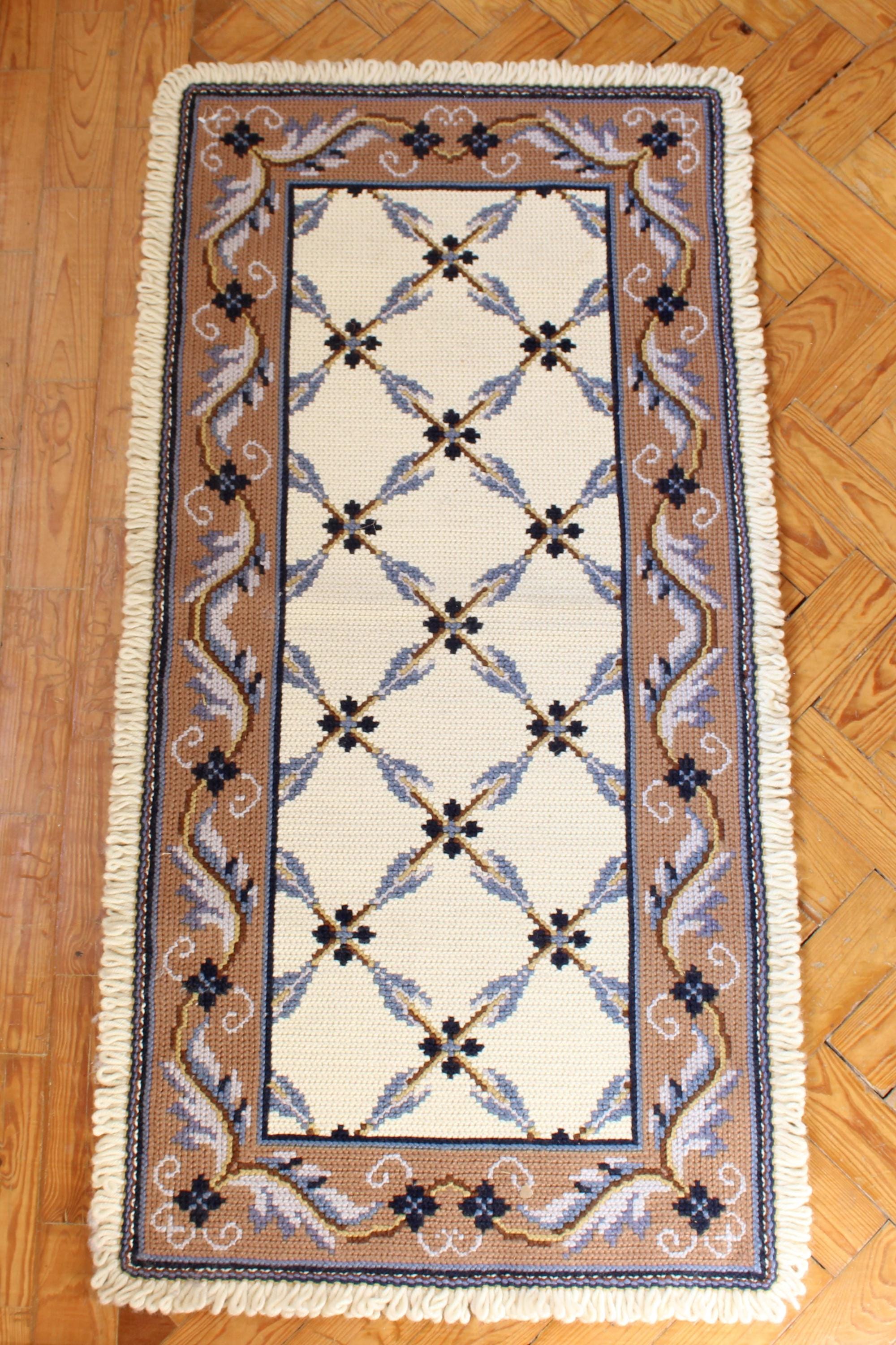 希少★アライオロス絨毯ポルトガル伝統工芸品認証Arraiolos花白ピンクウール 希少☆アライオロス絨毯ポルトガル伝統工芸品認証Arraiolos花白