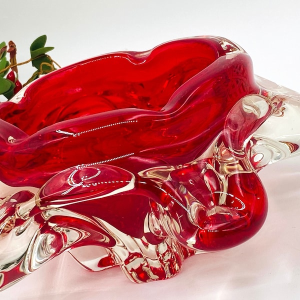 Flawless Oversized Josef Hospodka Chribska Glassworks Czechoslovakia Cherry Red Ashtray Bowl