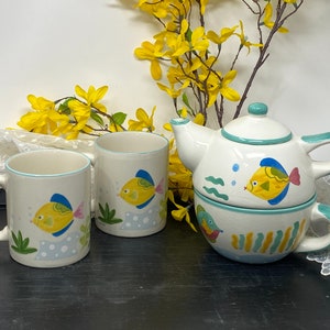 Mikasa Studio Nova BARRIER REEF Fish Teapot Set - Single Serve Teapot on a Tea Cup with Two Mugs - Surfs Up!