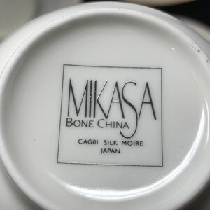 Set of 4 Mikasa Silk Moire Flat Cups and Saucers image 4
