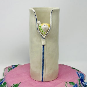 1970&#39;s Fitz and Floyd Zip Up Vase - Whimsical Zipper Cylinder Vase