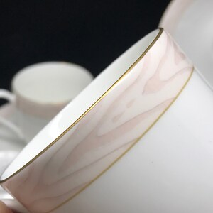 Set of 4 Mikasa Silk Moire Flat Cups and Saucers image 3