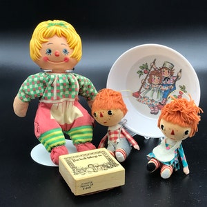 Vintage Raggedy Ann and Andy Collectibles - Lot of 5