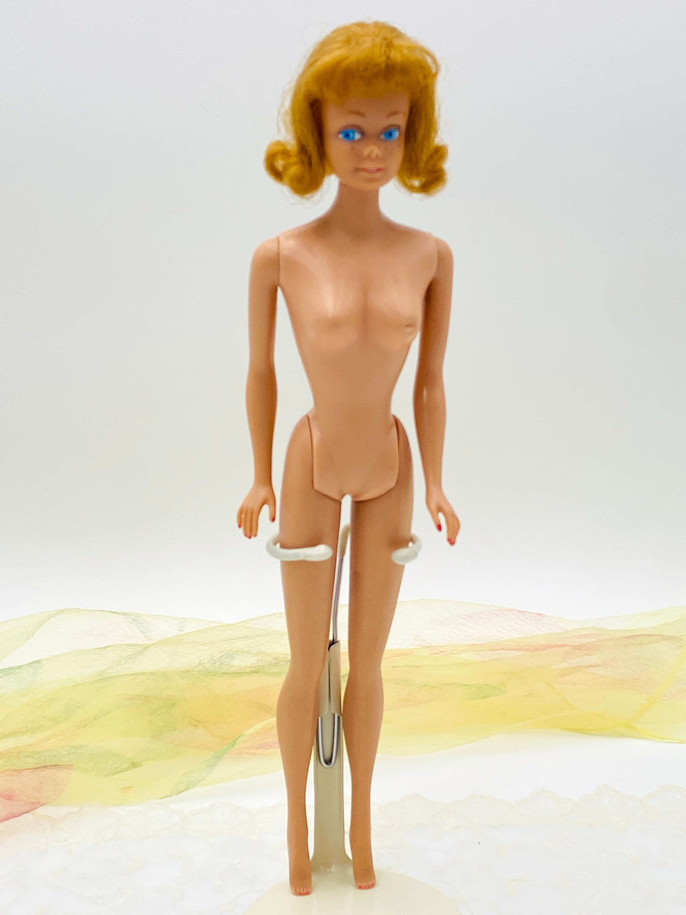 1964 Midge Barbie Doll 860 - Strawberry Blonde Flip Curl