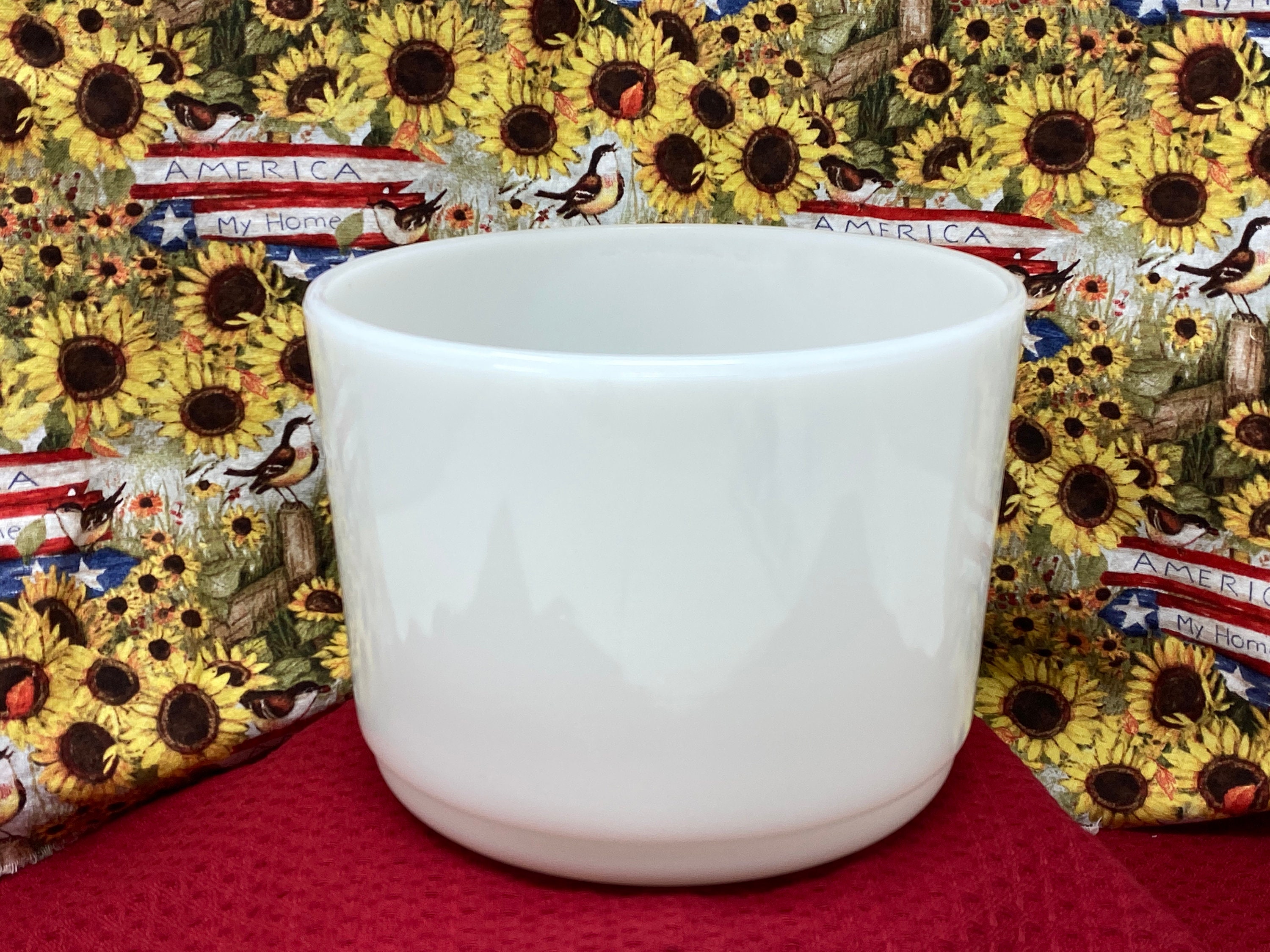 Anchor Hocking Kenwood USA Milkglass Bowl No. 23797 Chefette