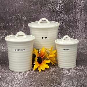 Juego de recipientes para baño estilo granja de Pottery Barn vintage para remojar, limpiar y exfoliar.