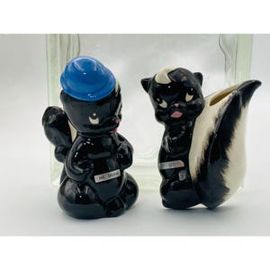 Vintage DeLee Art Cappello blu dipinto a mano Mr. Skunk & U Statuette in ceramica