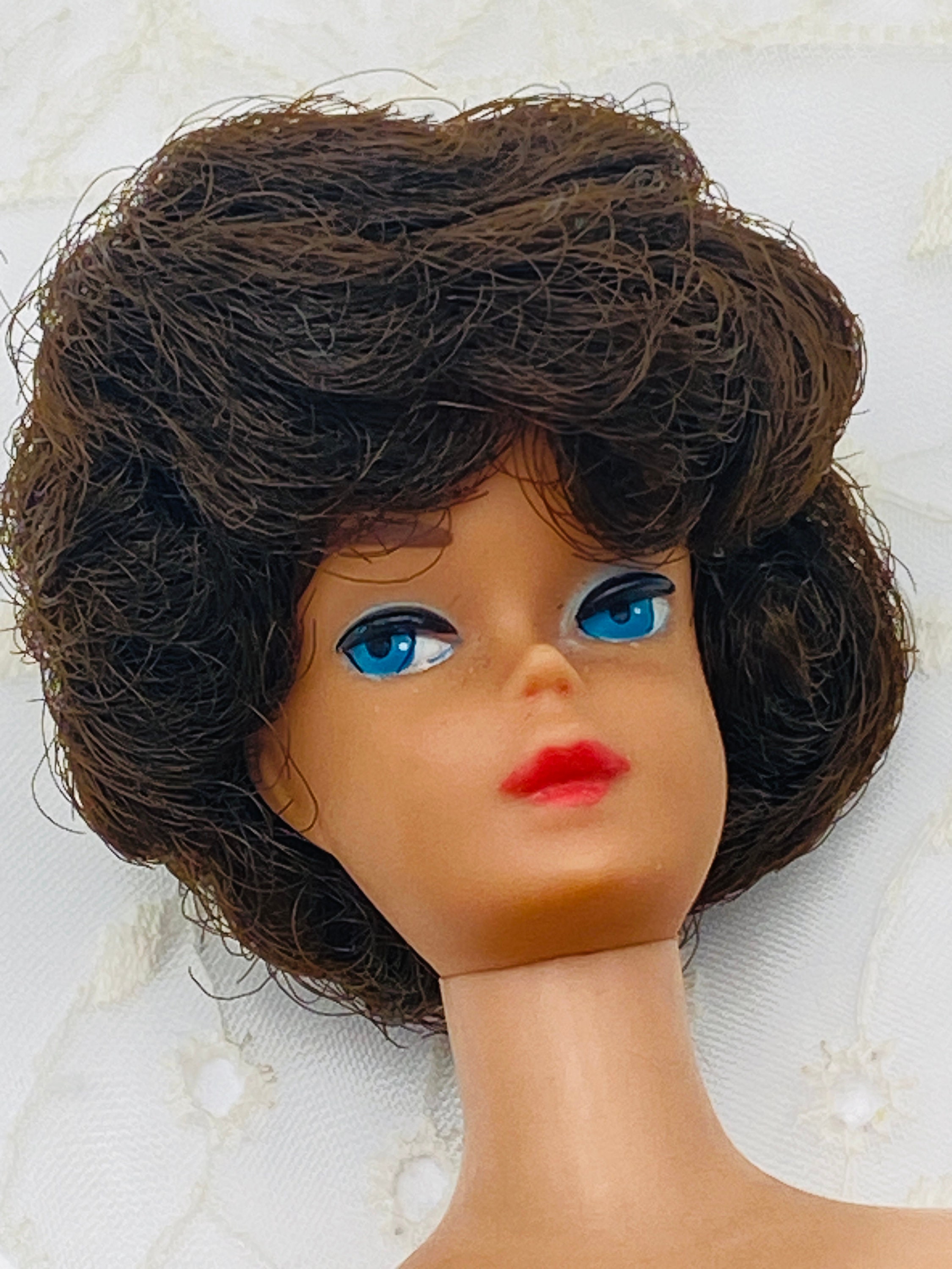 1963 Midge Barbie Doll 860 Brunette Bubble Cut Rare Side 