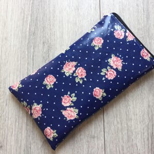 Handytasche, Tasche, Smartphonetasche, Brillenetui,  Brillentasche aus Au Maison Wachstuch mit Rosen