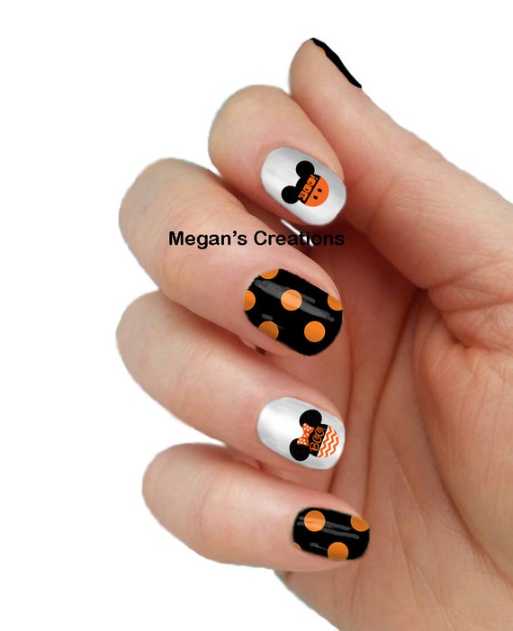 minnie and mickey nail designs