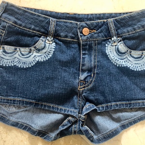 Geslizierte Jean Shorts Größe 8