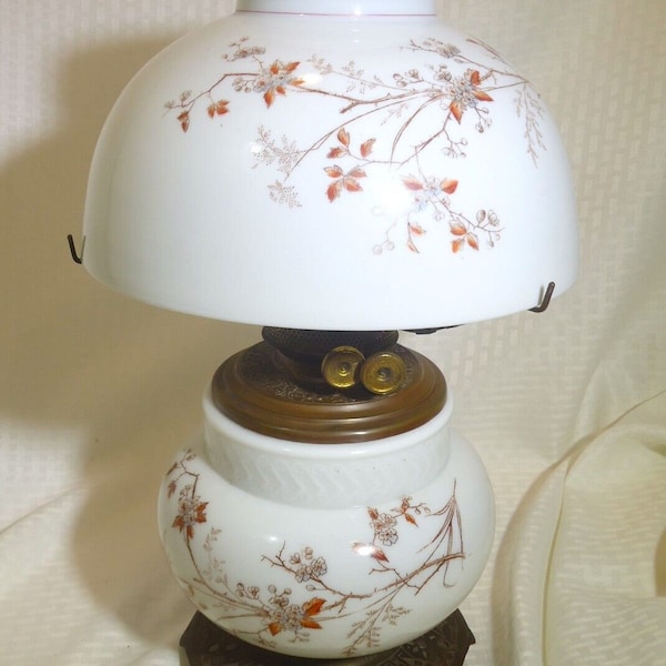 Vintage GWTW Lo que el viento se llevó Lámpara de aceite de huracán Diseño floral 1875