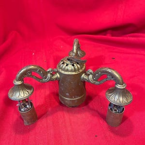 Lampadaire vintage en laiton à 4 douilles
