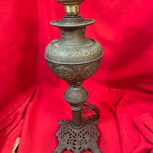 Antique Brass Bradley Hubbard B&H Center Draft Oil Lamp Electrified L127