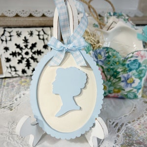 Bridgerton Style Cameo Silhouette Ornament