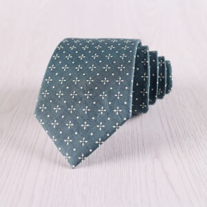 Army Green Floral Printed Necktie for Men, Vintage 7.5 CM/3 IN Wide Cross Design Necktie, Gift Wrapped Cotton Necktie for Wedding./ NT.268S