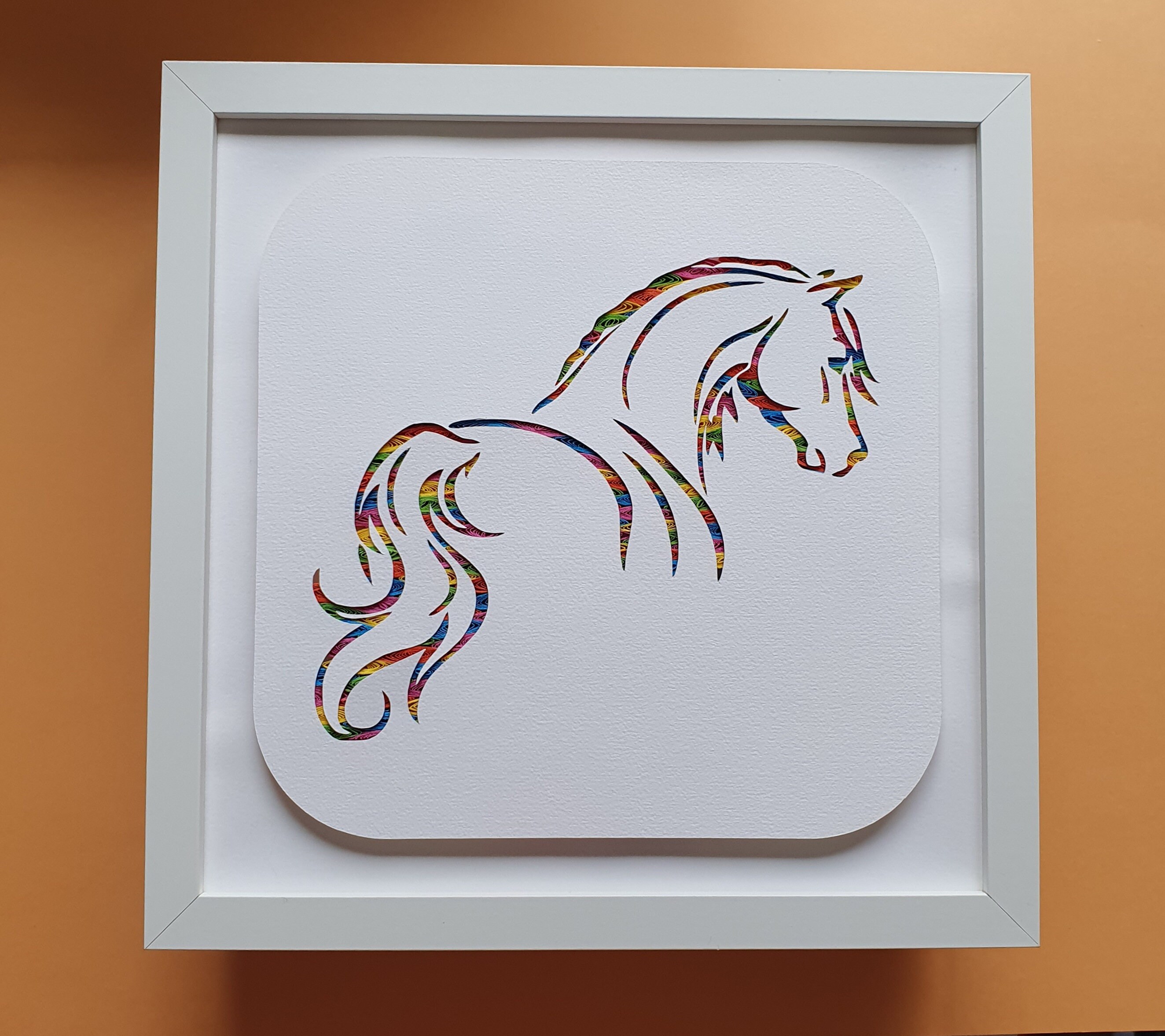 Cadre Papercut et Quilling